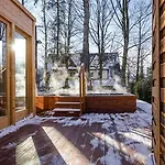 Spiacy Rycerz Apartman *